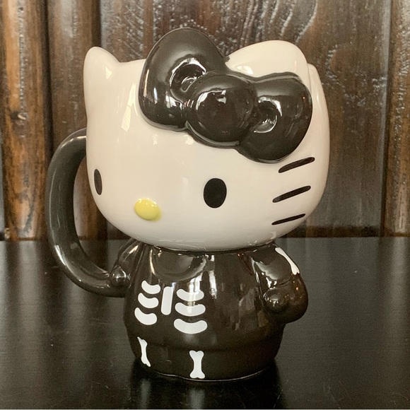 HTF - Hello Kitty Skeleton 20oz Figural Halloween Mug - Picture 5 of 14